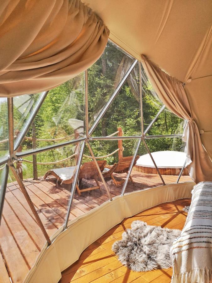 Отель Medve Dome - Luxury Camping In The Middle Of Nature Влэхица Экстерьер фото